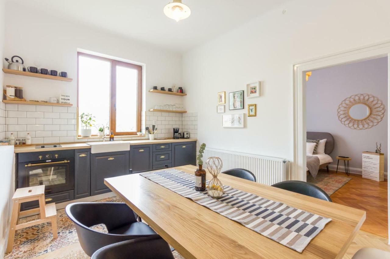 City Chic 3 Bedroom Apartment Kluž Exteriér fotografie
