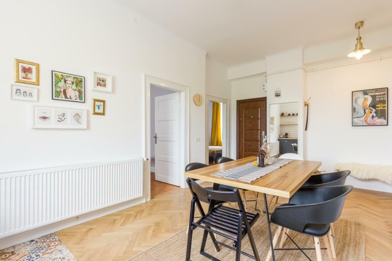 City Chic 3 Bedroom Apartment Kluž Exteriér fotografie