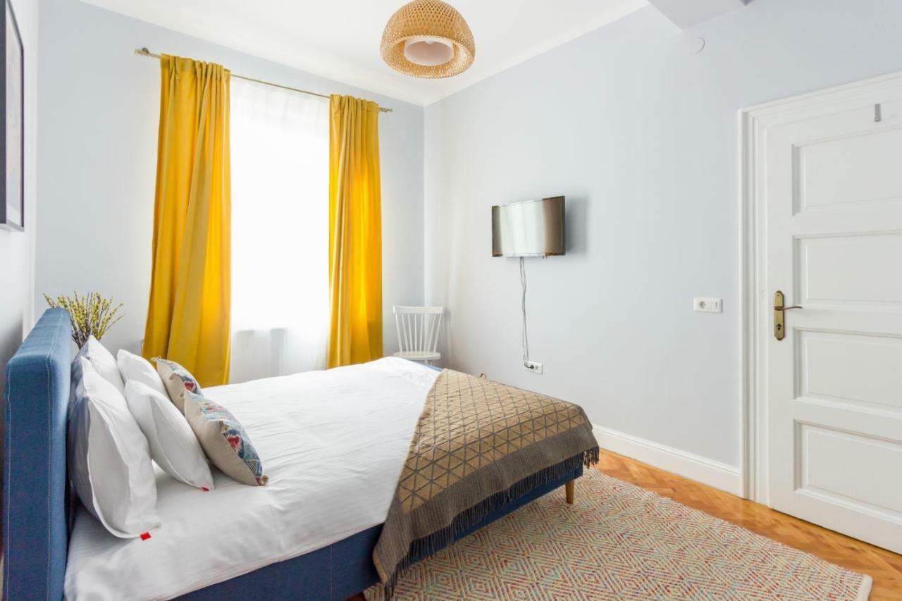 City Chic 3 Bedroom Apartment Kluž Exteriér fotografie
